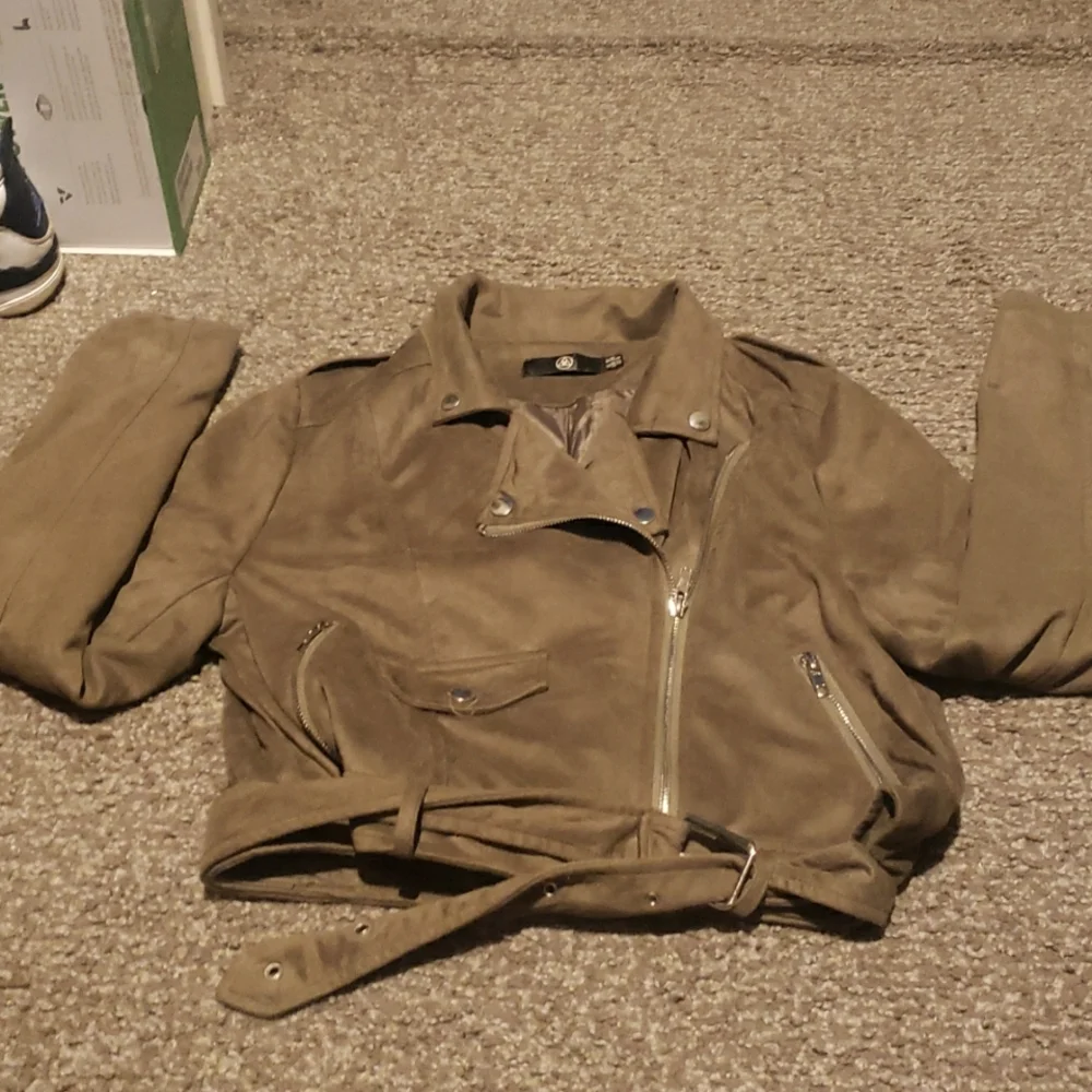 Suede jacket - Picture 1 of 4